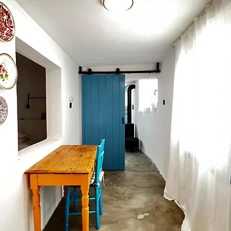 Aloni Petit House Сasa de vacaciones Nerotriviá